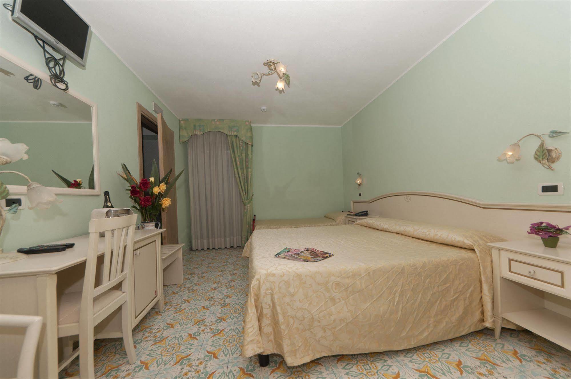 Hotel Villa Franca Forio  Екстер'єр фото